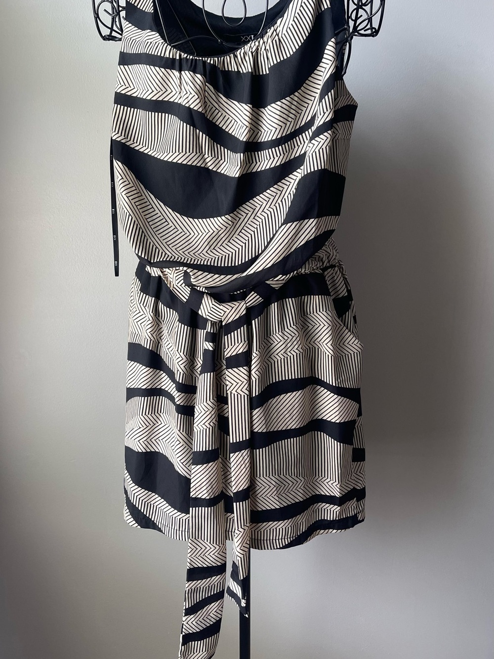 Black and Cream Striped Sleeveless Tie-Waist Dress with Pockets